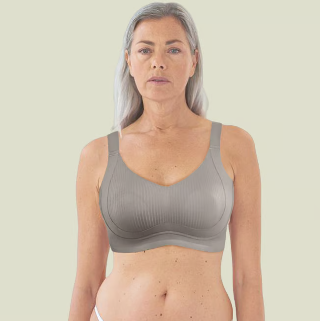 Non-marking, skin-friendly push-up bra without underwire